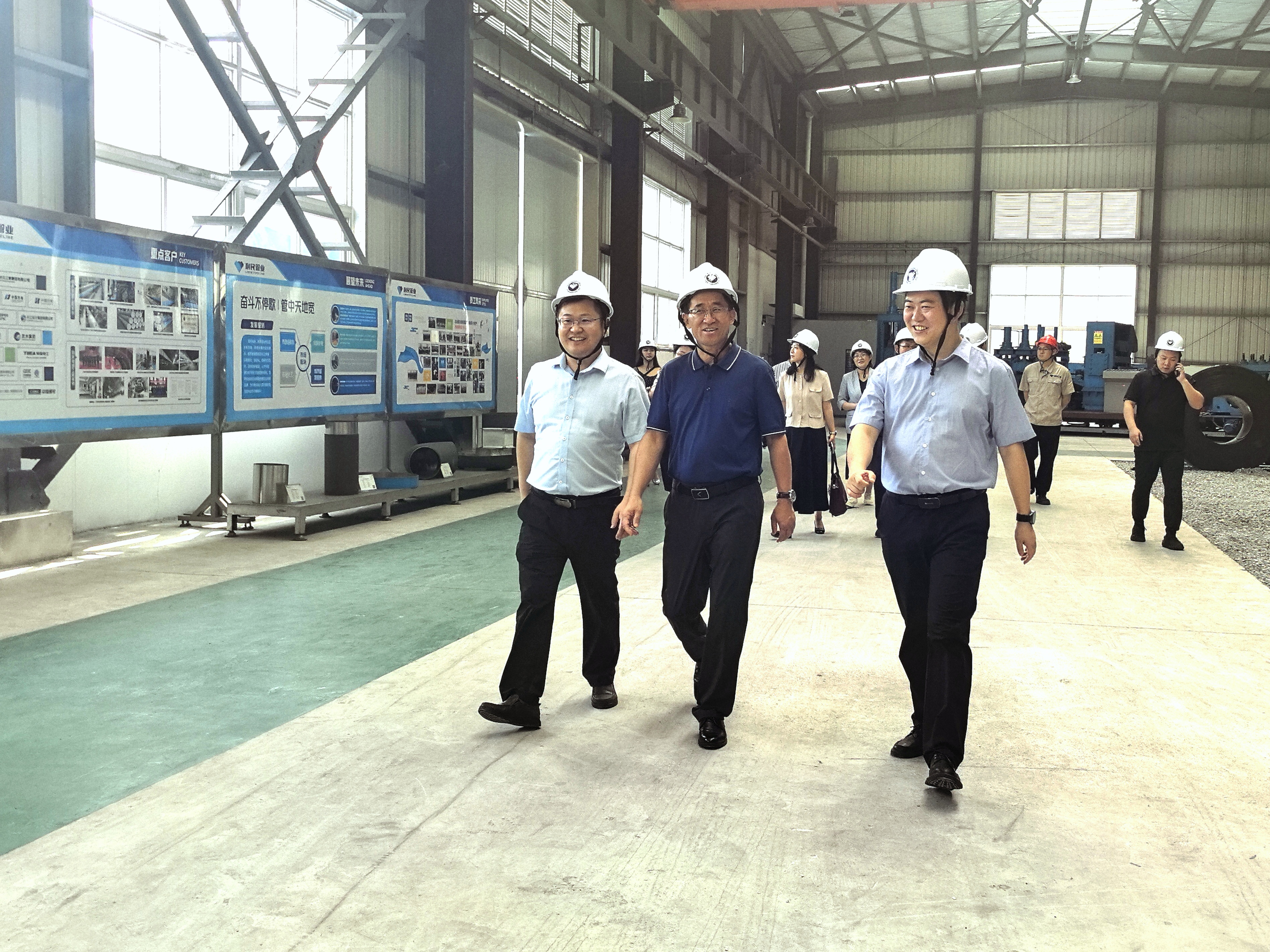 區(qū)人大常委會(huì)副主任湛保華一行督導(dǎo)利民管業(yè)安全生產(chǎn)并調(diào)研創(chuàng)新發(fā)展